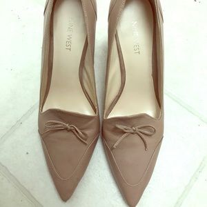 Salon heels leather beige